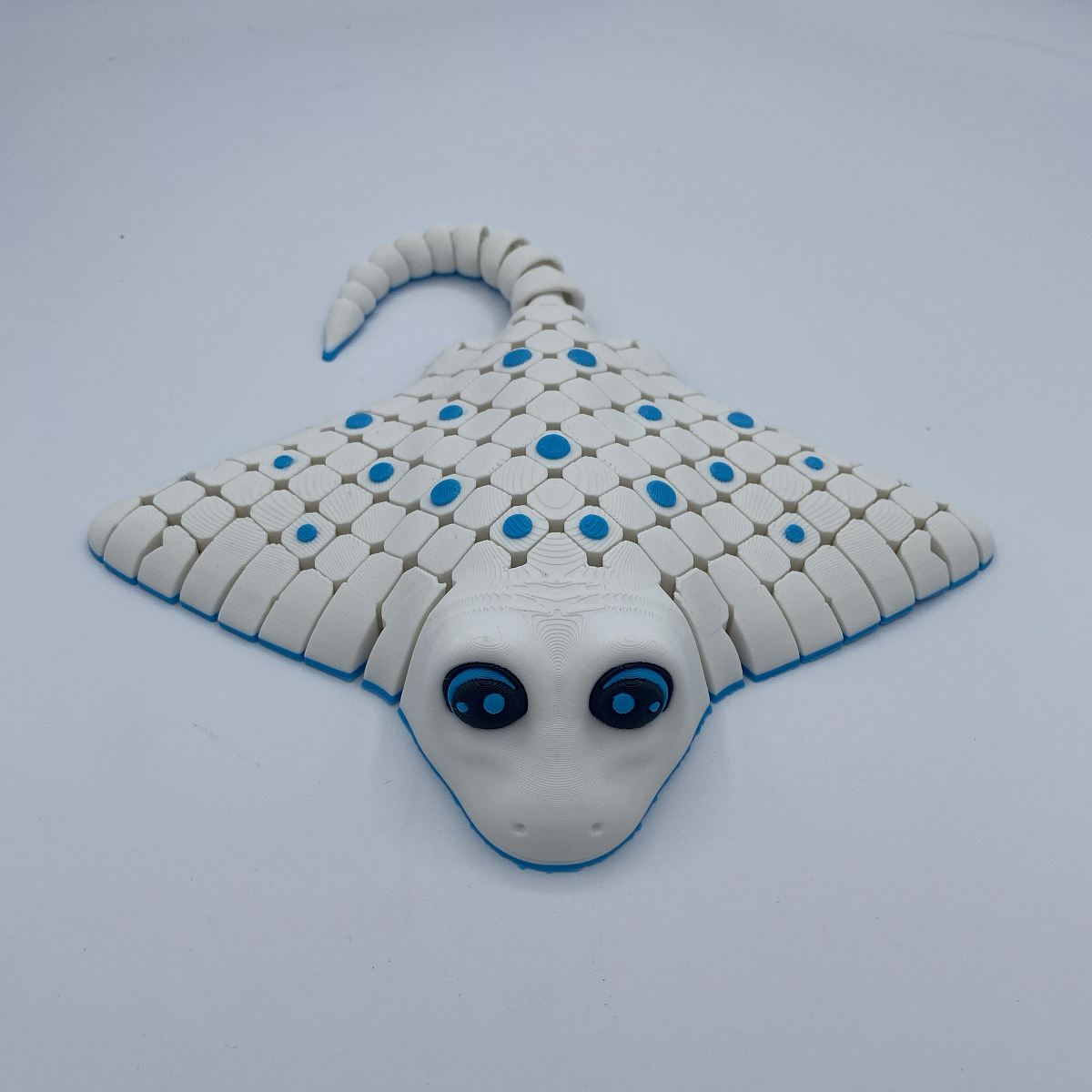 FlexiStingrayWhitewithBlue - Kimmie's Creations L.L.C.