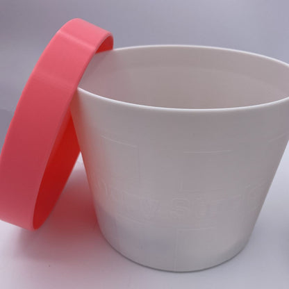 Containerandlid - Kimmie's Creations L.L.C.