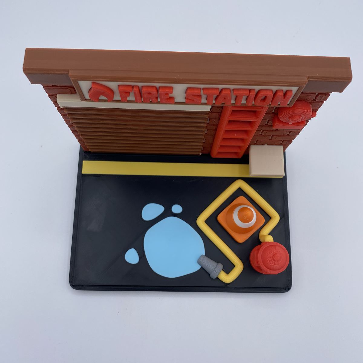Dalmatian and firehouse 3D printed playset