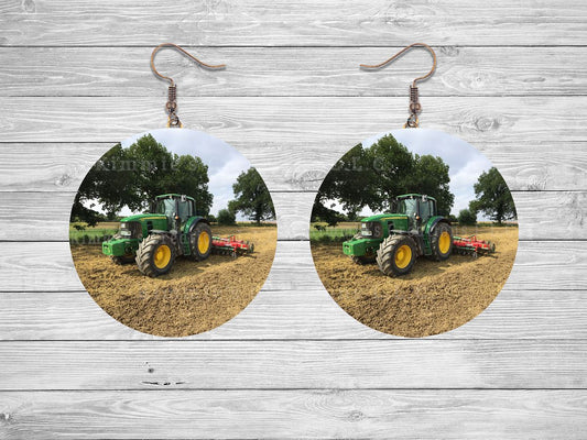 John Deere 7530 Premium Round Earrings
