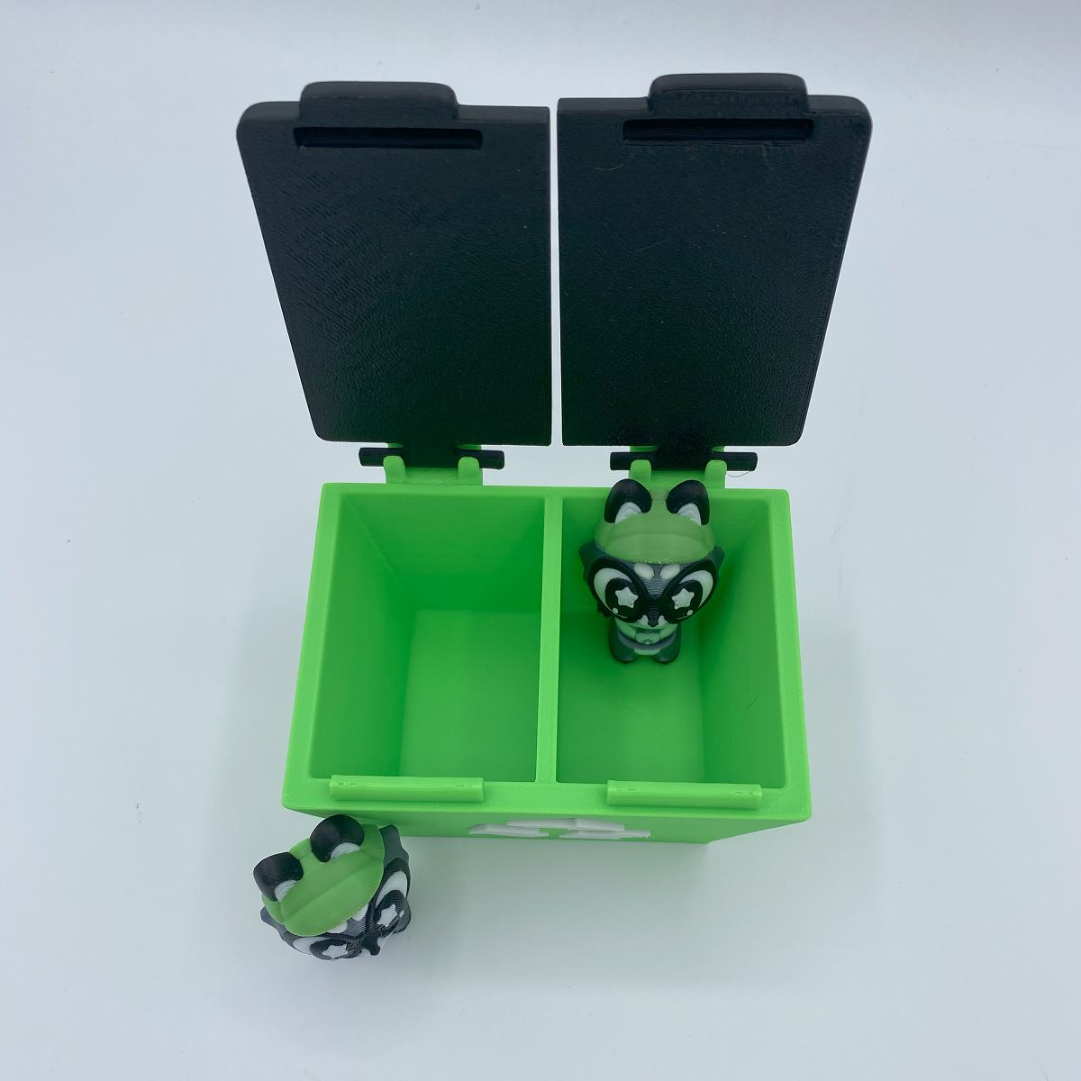 Racoon Garbage Man 3d printed set