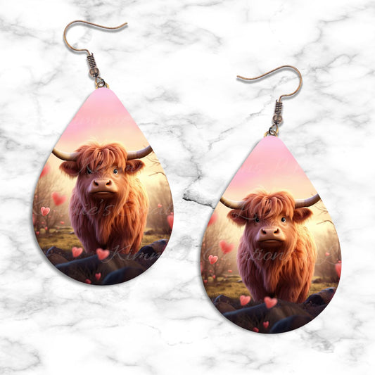 Highland Cow Teardrop Earrings