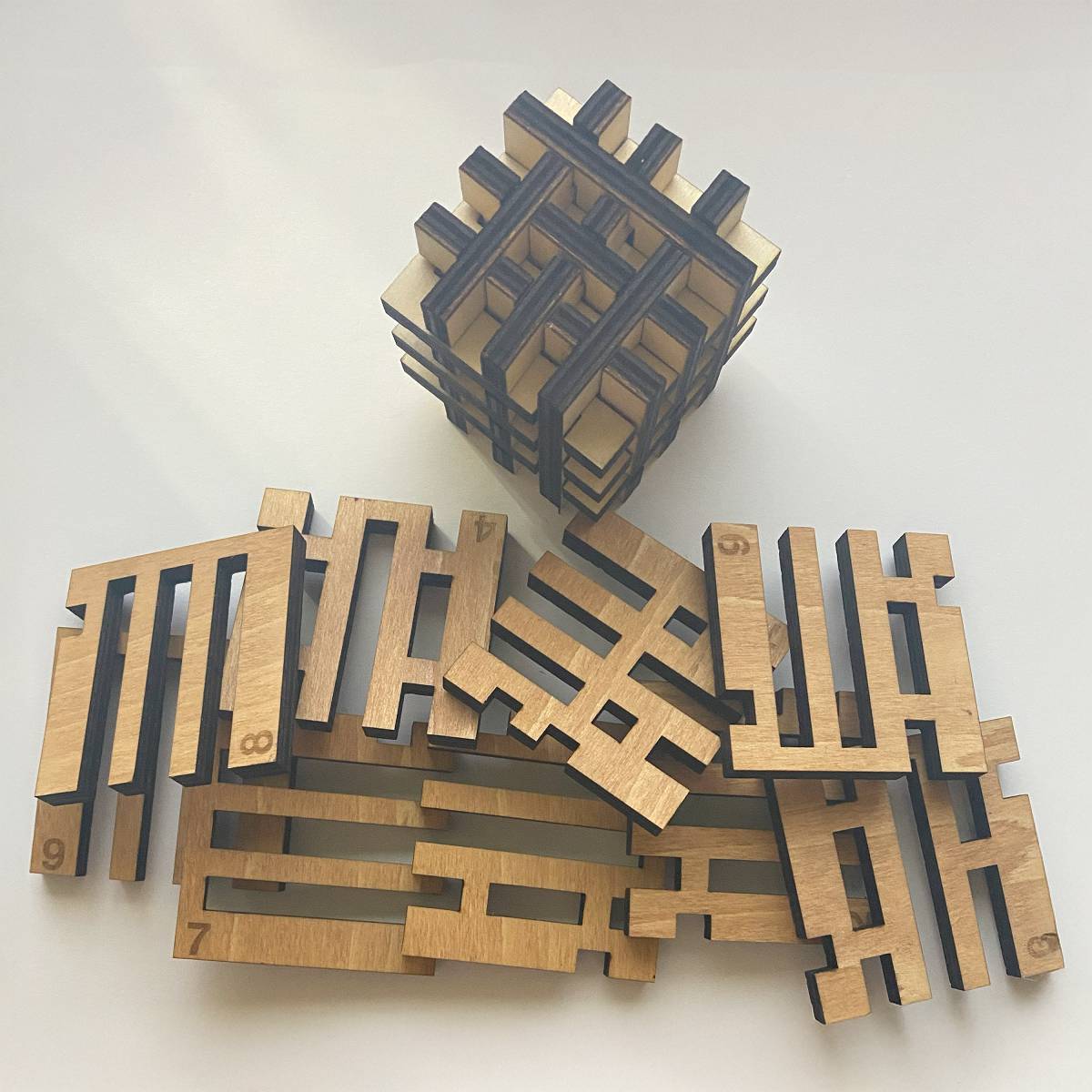 Wooden Puzzle Cube - puzzle